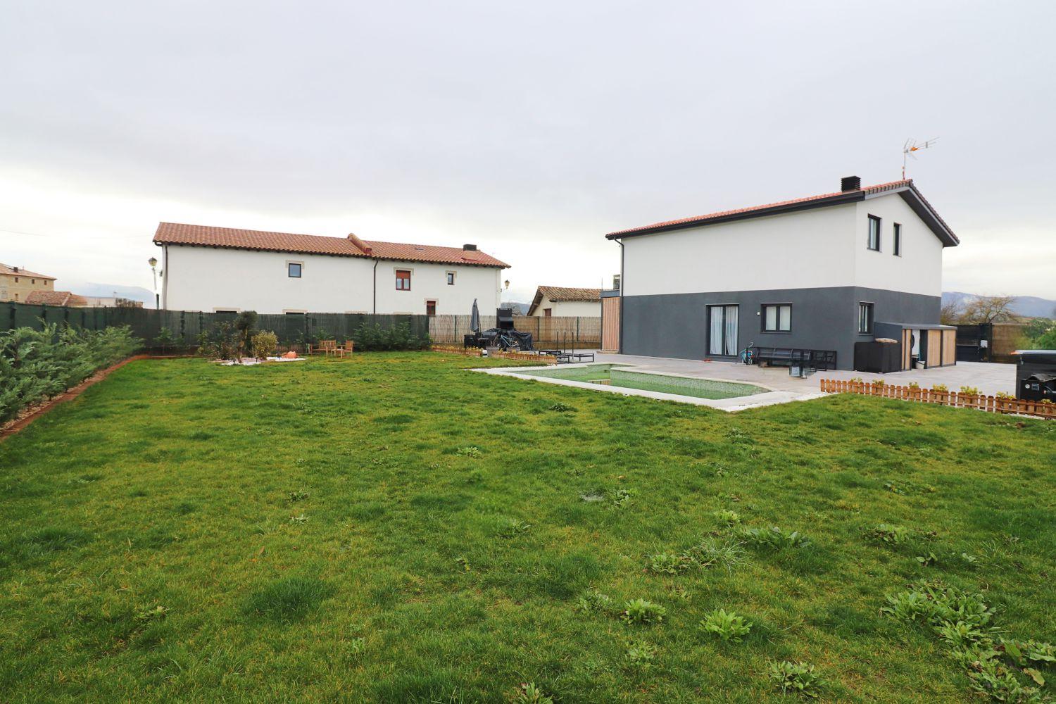 Chalet for Sale in Vitoria-Gasteiz