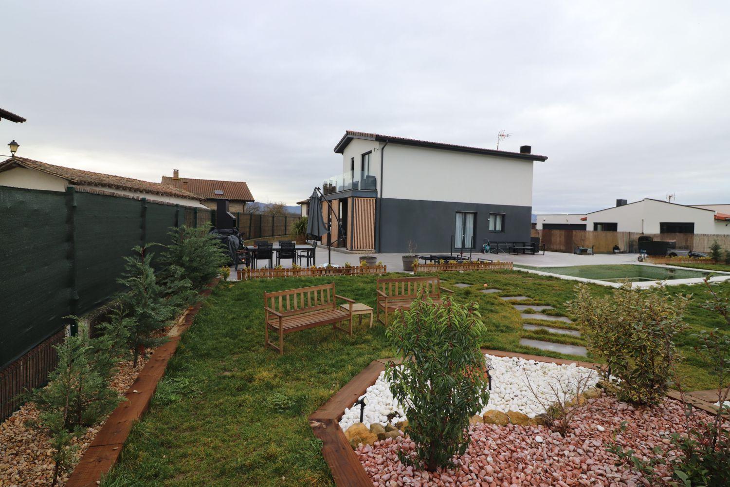 Chalet for Sale in Vitoria-Gasteiz