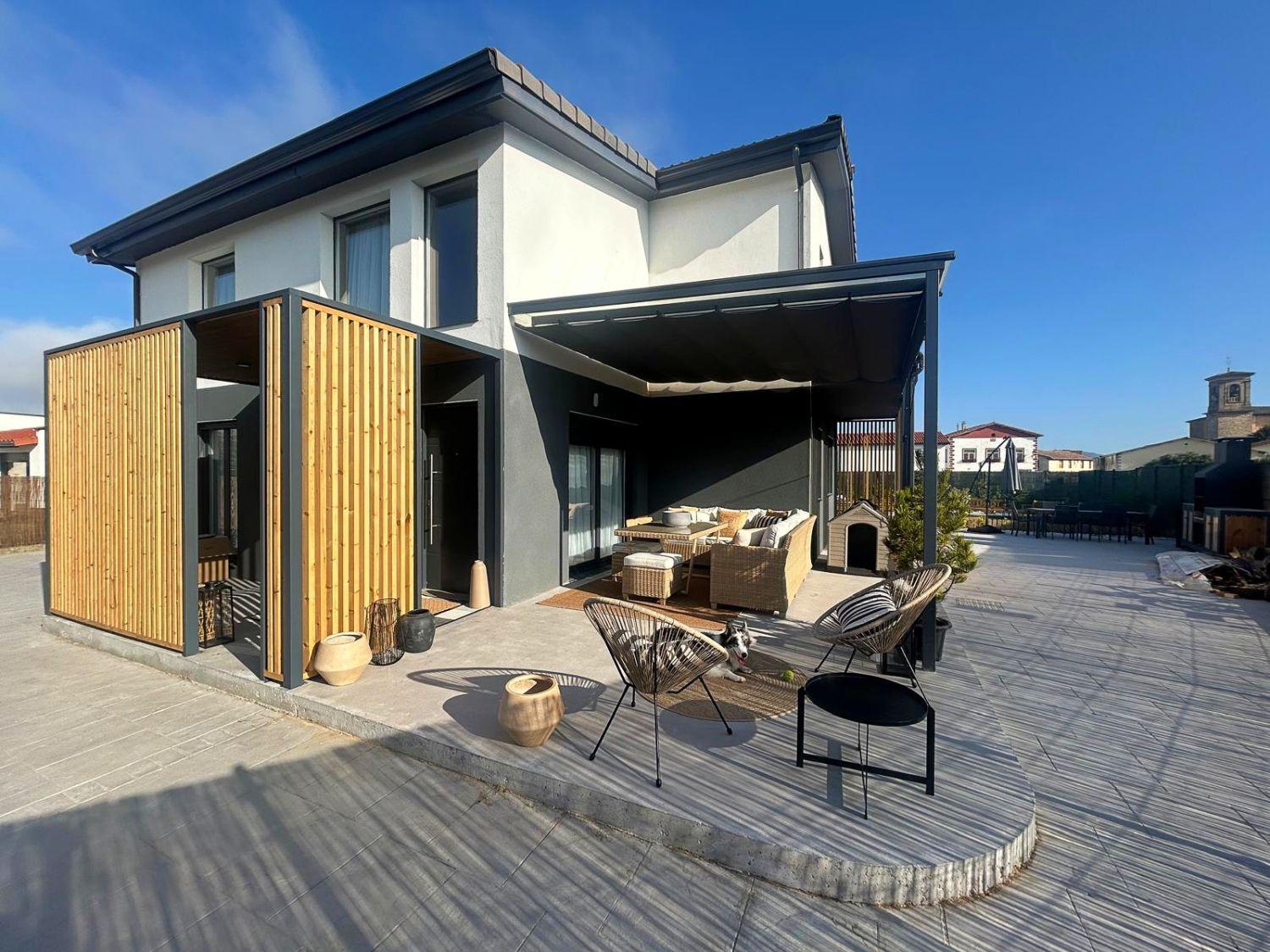 Chalet for Sale in Vitoria-Gasteiz