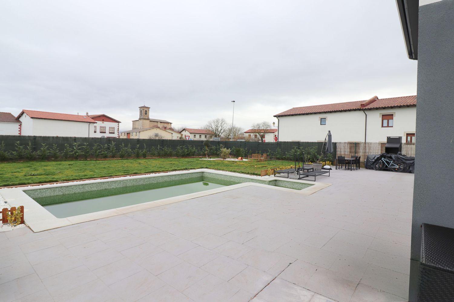 Chalet for Sale in Vitoria-Gasteiz