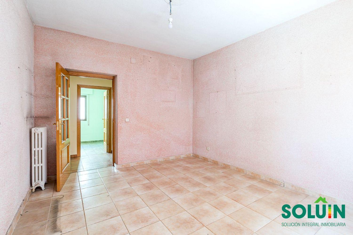 Flat for Sale in Madrid