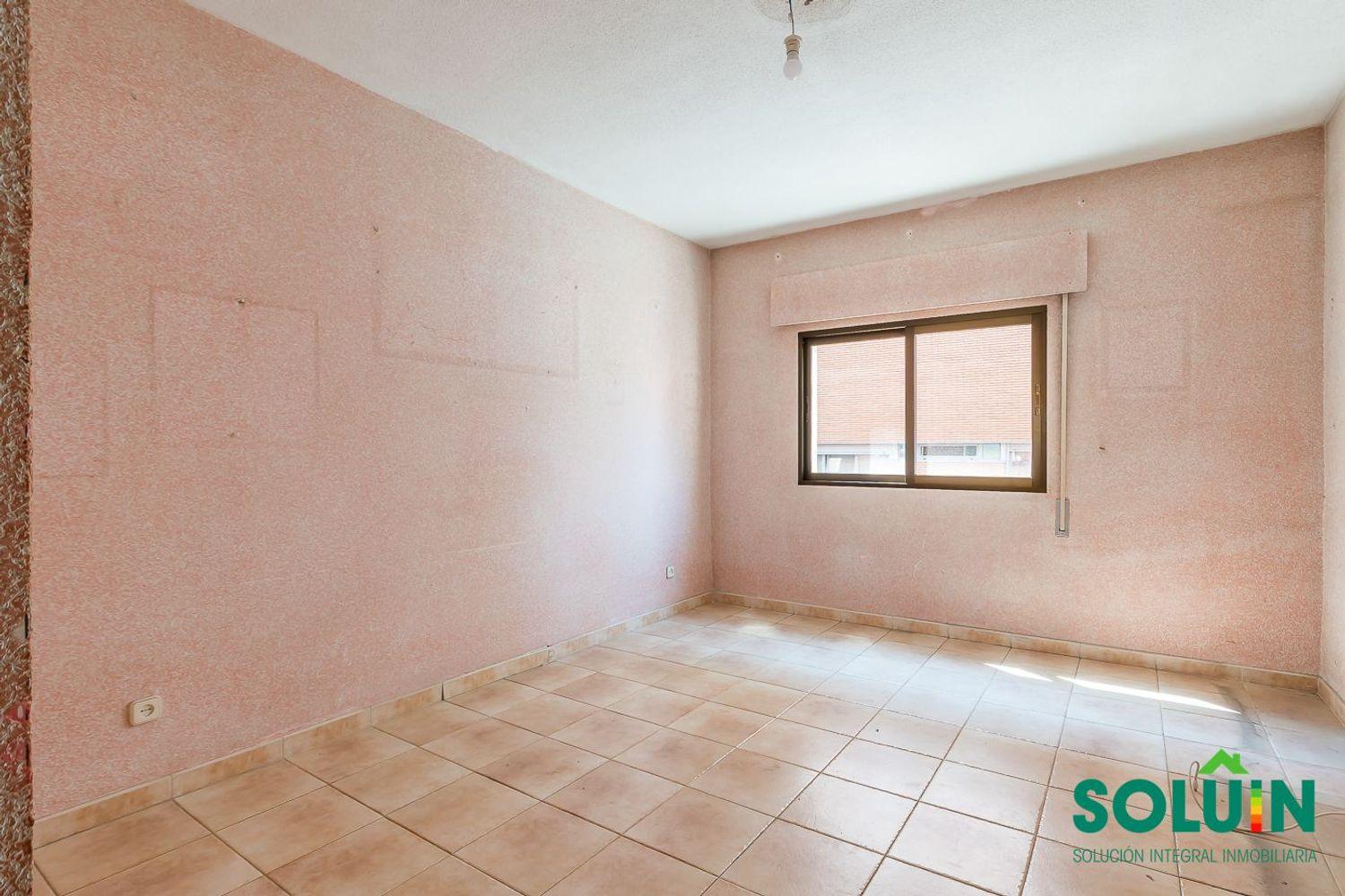Flat for Sale in Madrid