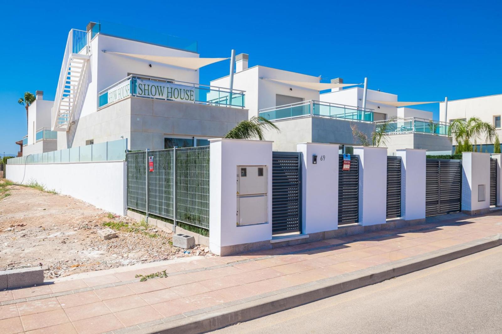 Villa for Sale in Los Alcázares