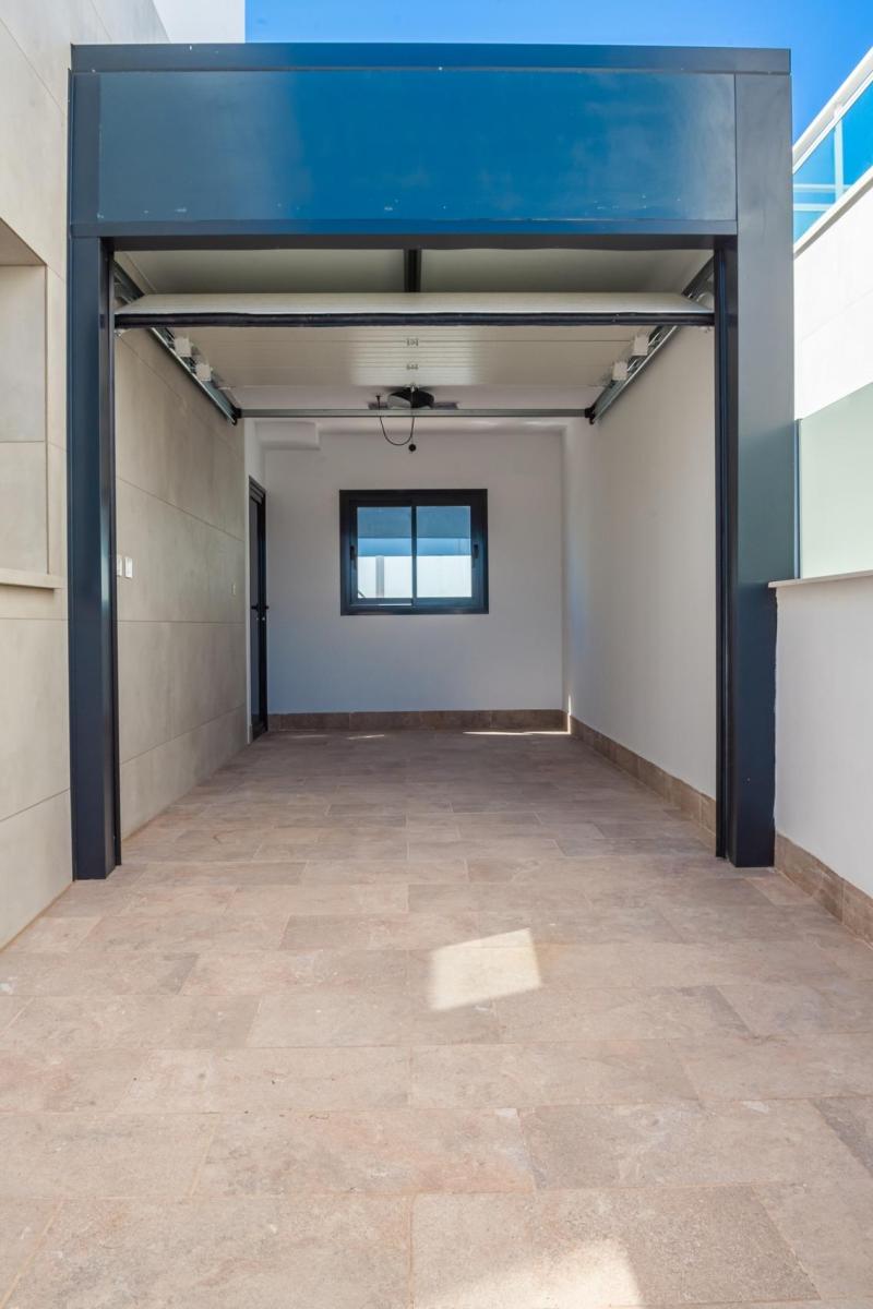 Villa for Sale in Los Alcázares