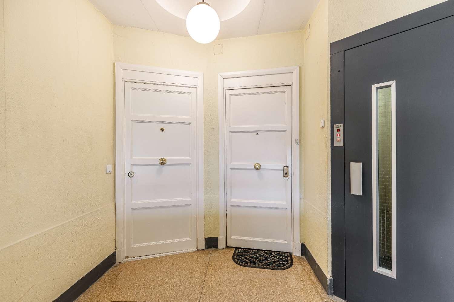 Flat for Sale in Madrid