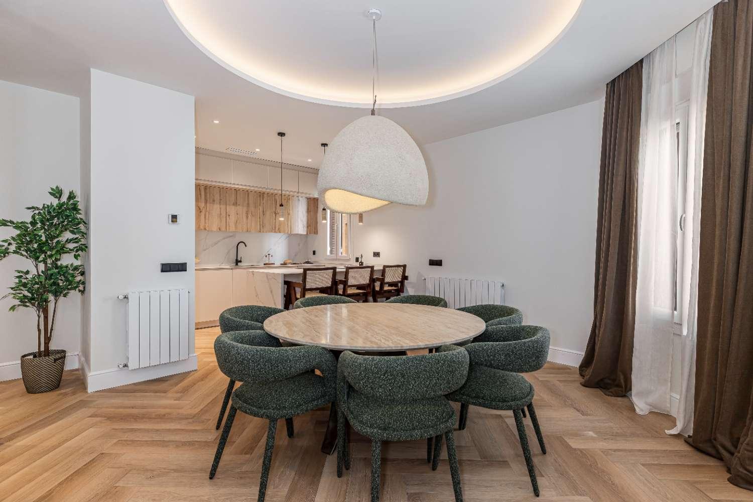 Flat for Sale in Madrid