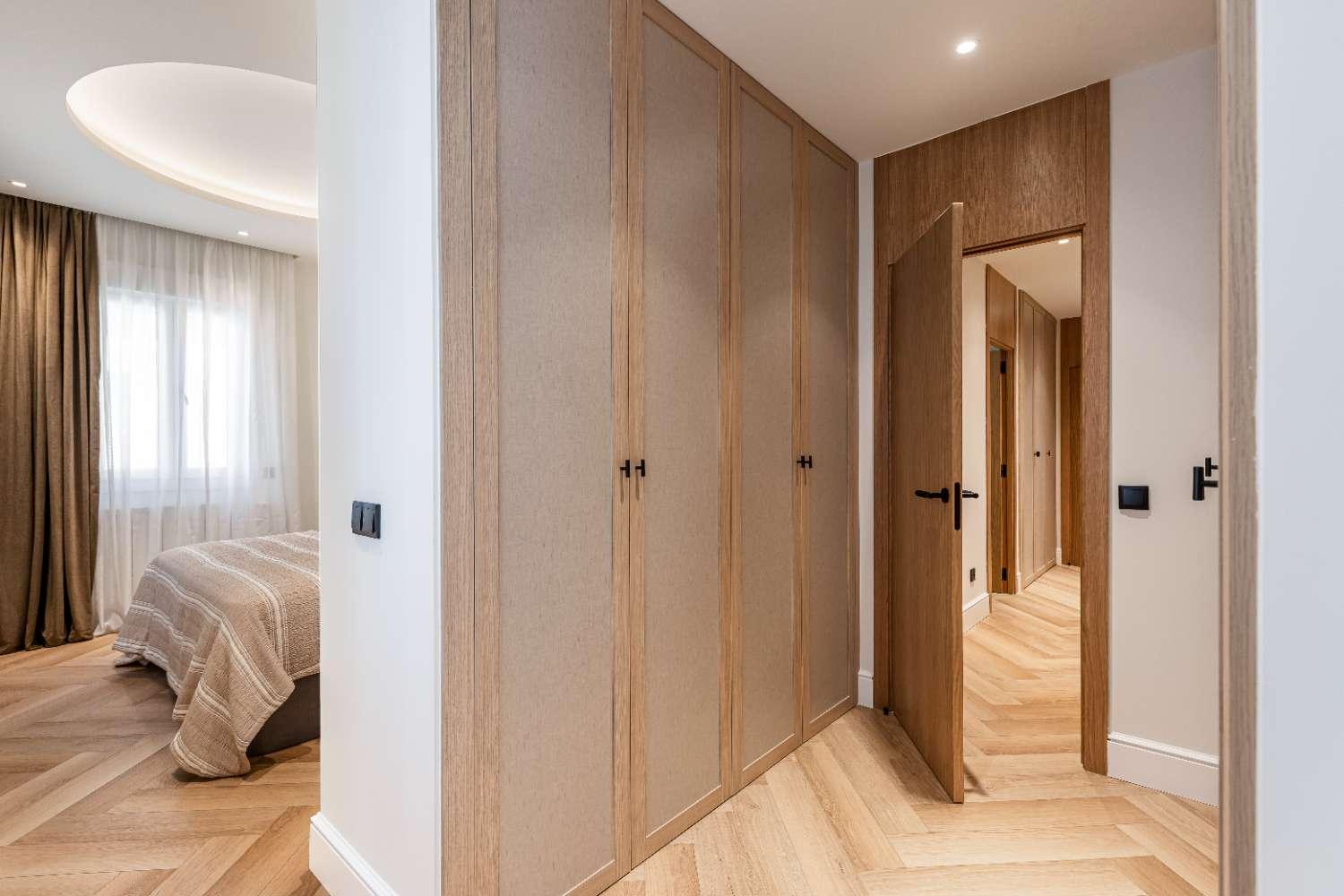 Flat for Sale in Madrid