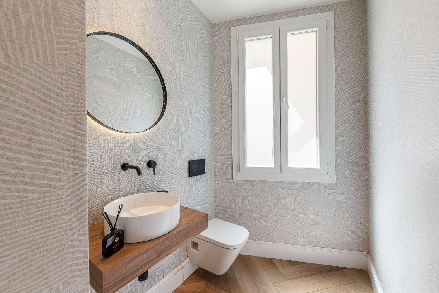 Flat for Sale in Madrid