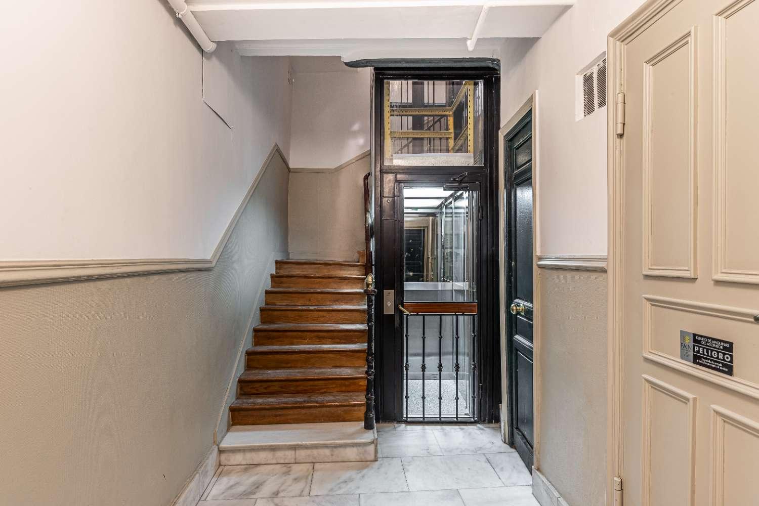 Flat for Sale in Madrid