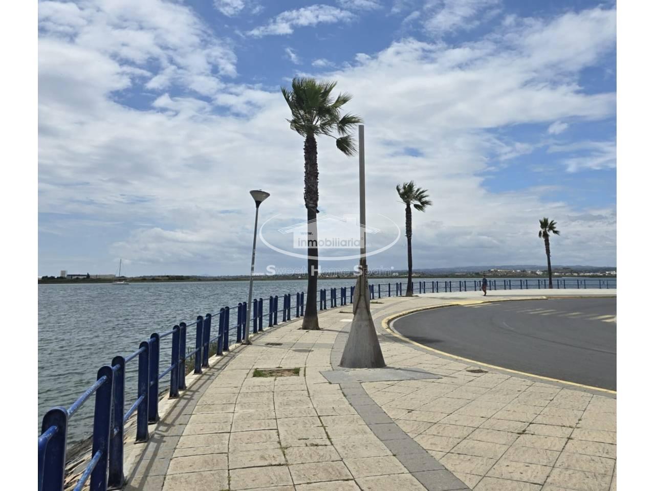 Semi-detached House for Sale in Ayamonte