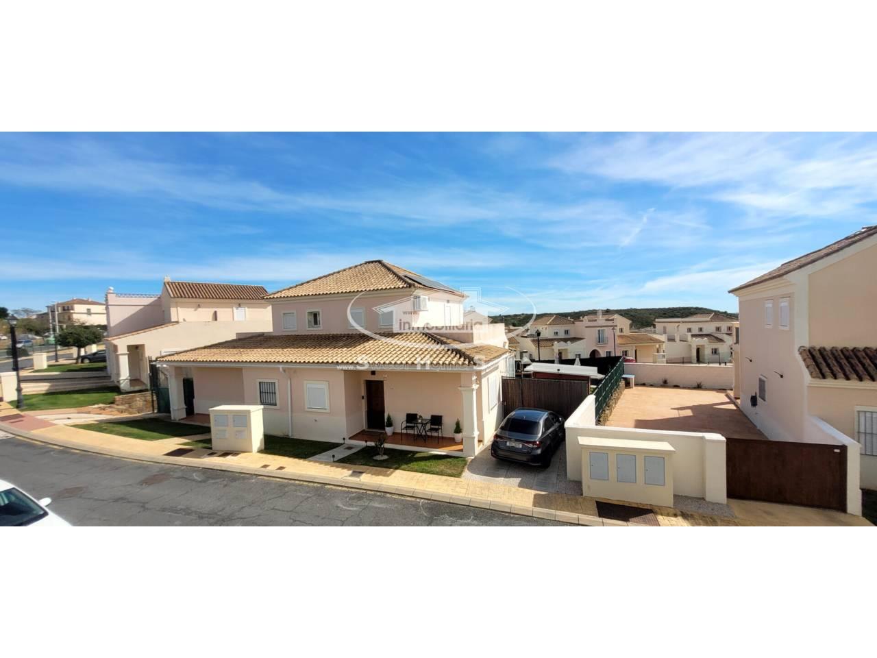 Semi-detached House for Sale in Ayamonte