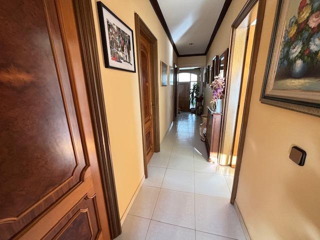 Chalet for Sale in Canovelles