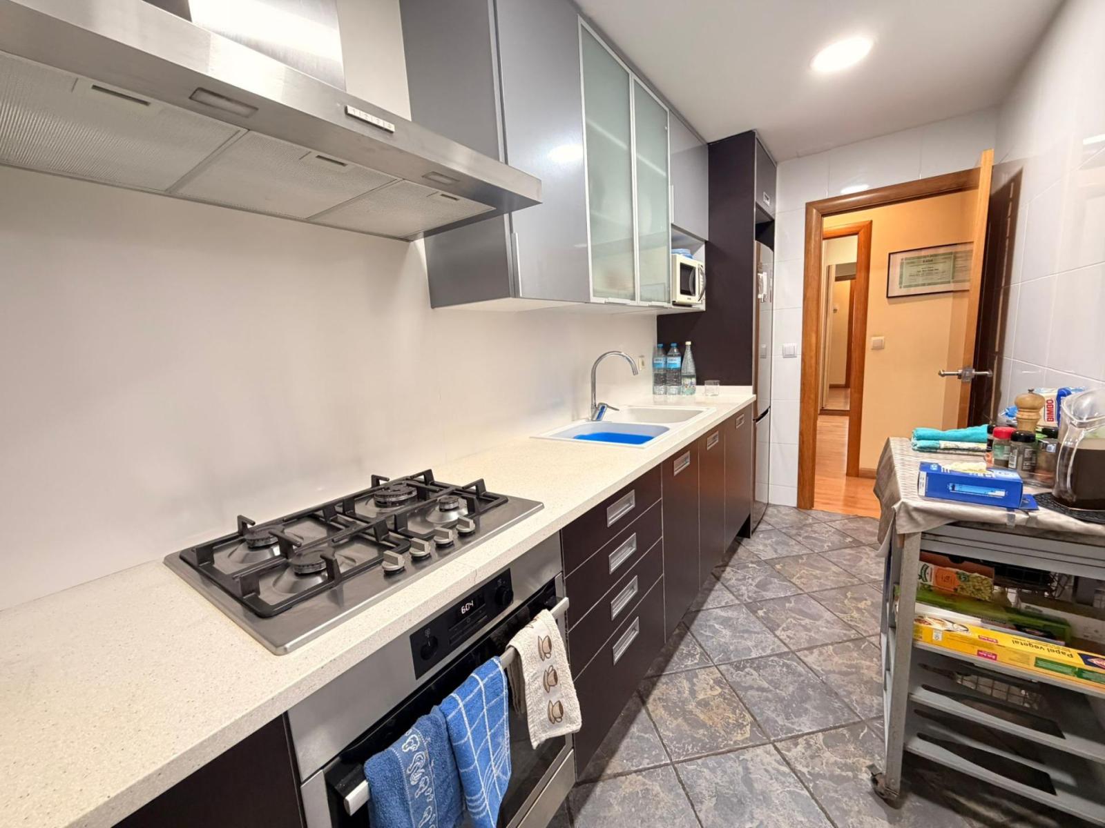 Flat for Sale in L' Hospitalet de Llobregat