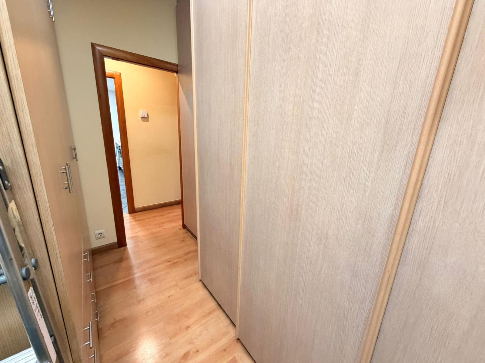 Flat for Sale in L' Hospitalet de Llobregat