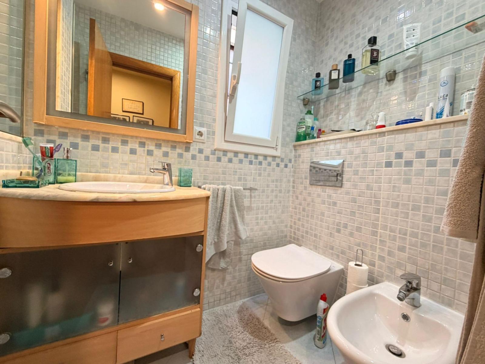 Flat for Sale in L' Hospitalet de Llobregat