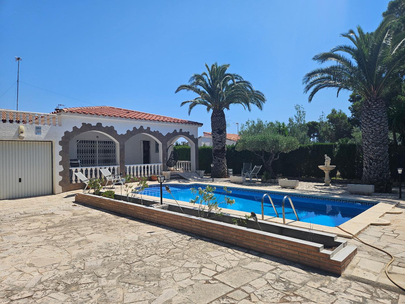 Villa for Sale in L' Ametlla de Mar