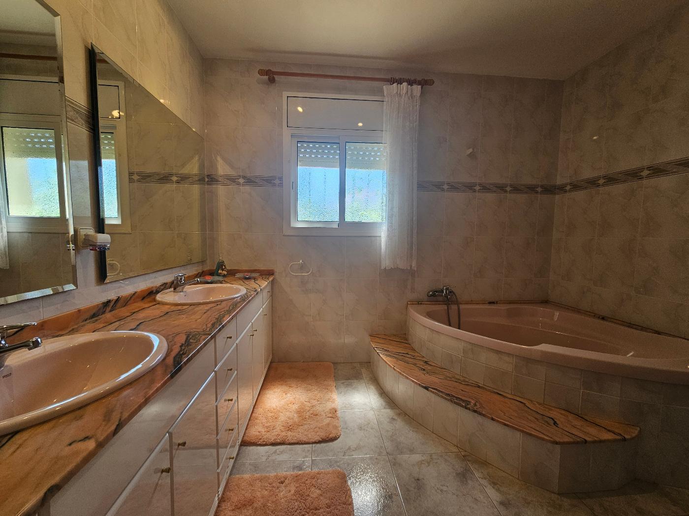Villa for Sale in L' Ametlla de Mar