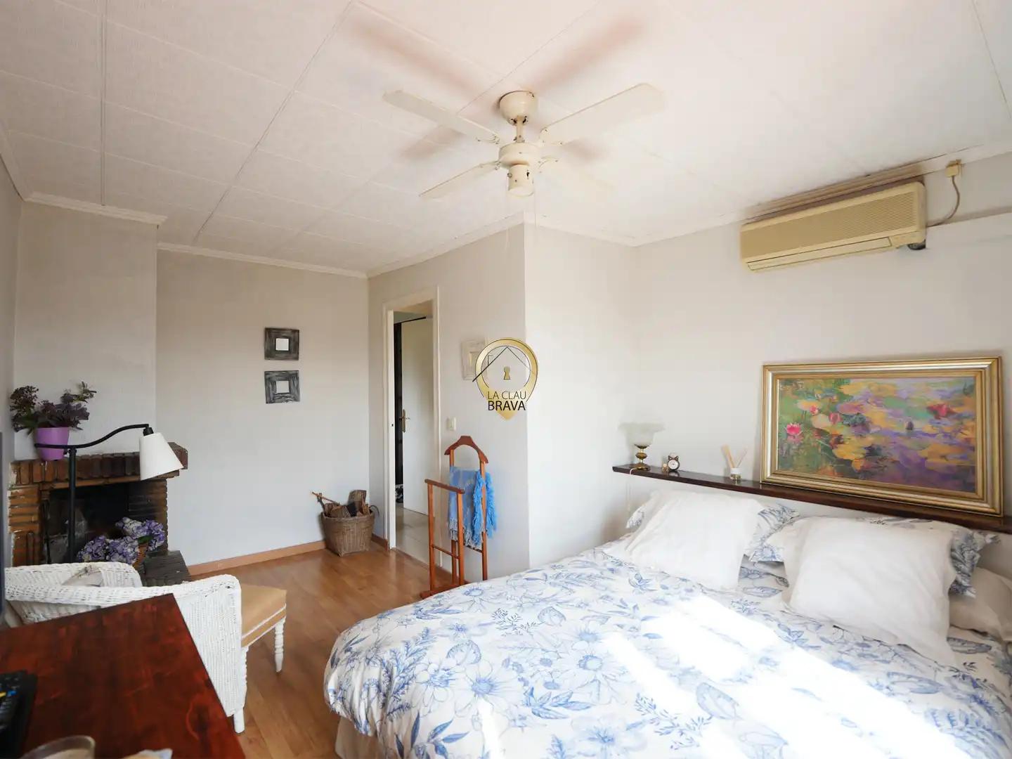 Chalet for Sale in Santa Coloma de Farners