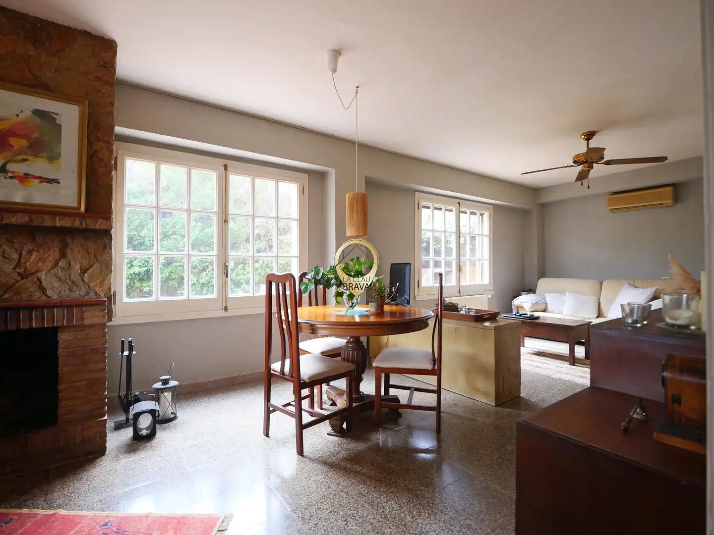 Chalet for Sale in Santa Coloma de Farners
