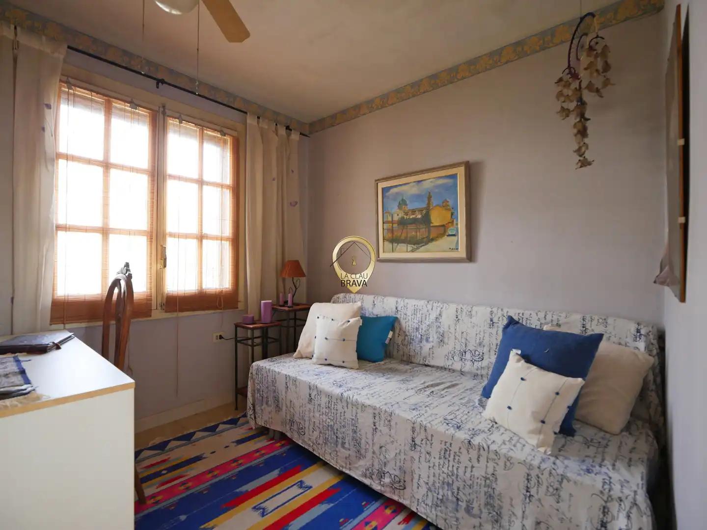 Chalet for Sale in Santa Coloma de Farners