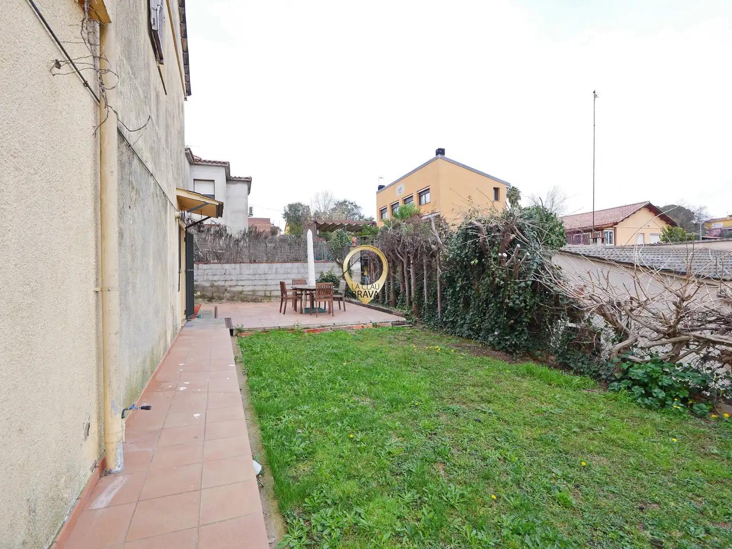 Chalet for Sale in Santa Coloma de Farners