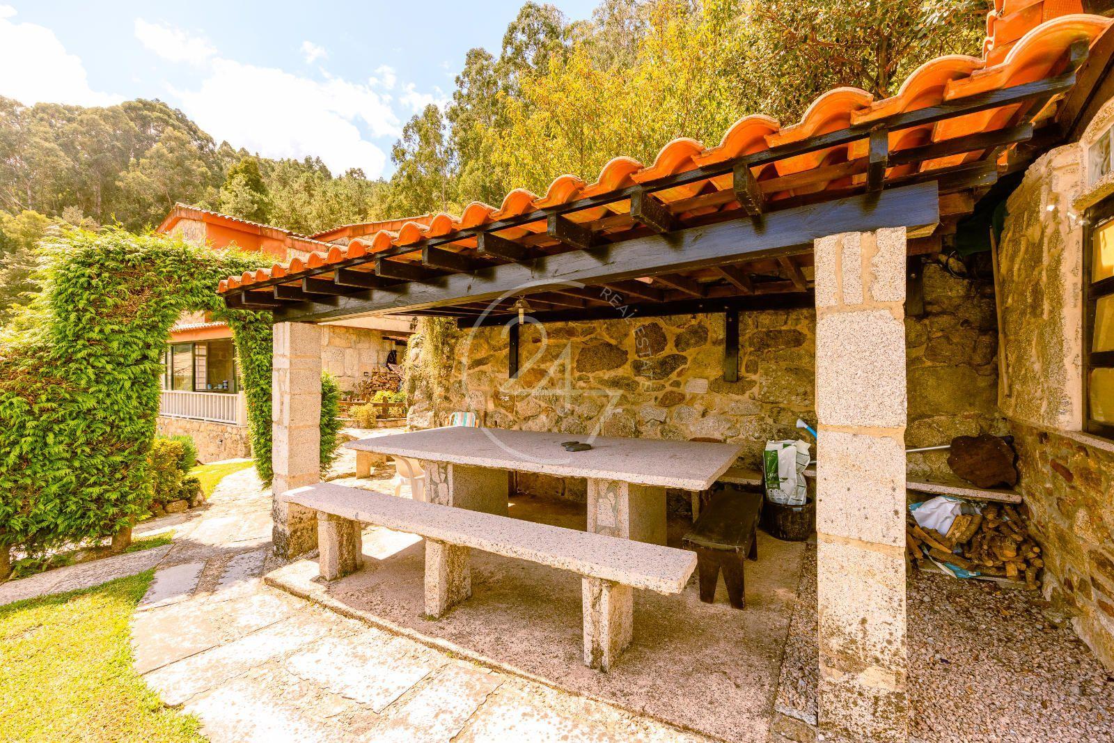 Chalet for Sale in Redondela