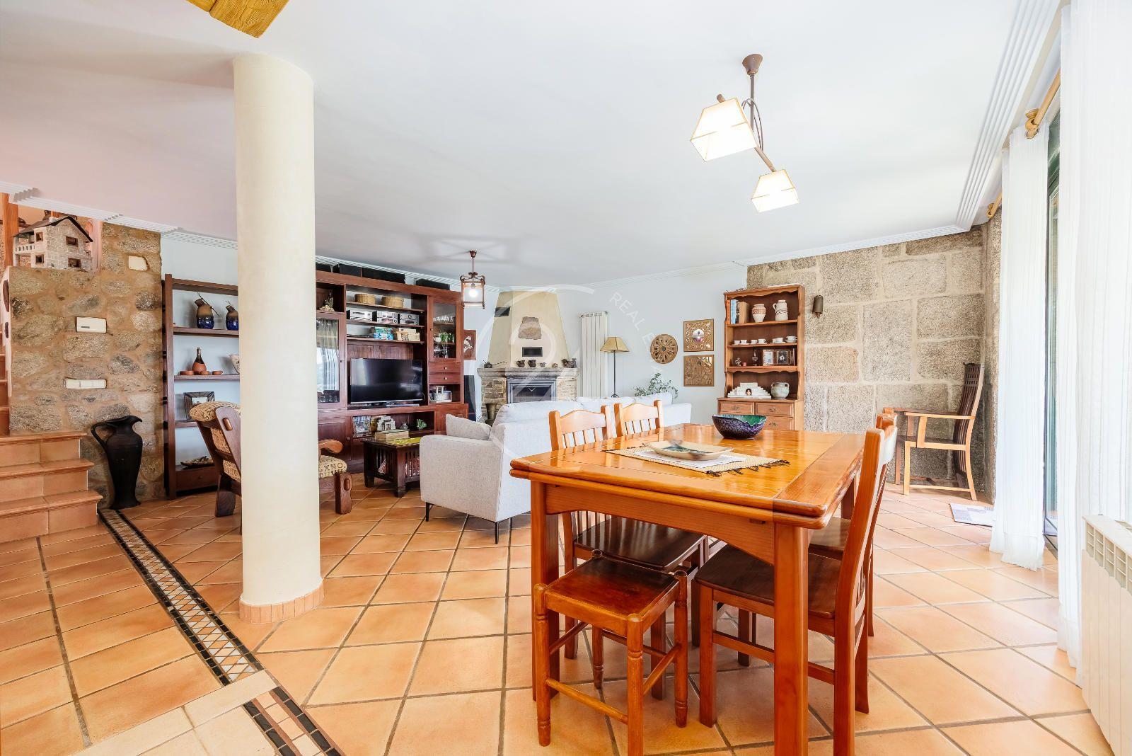 Chalet for Sale in Redondela