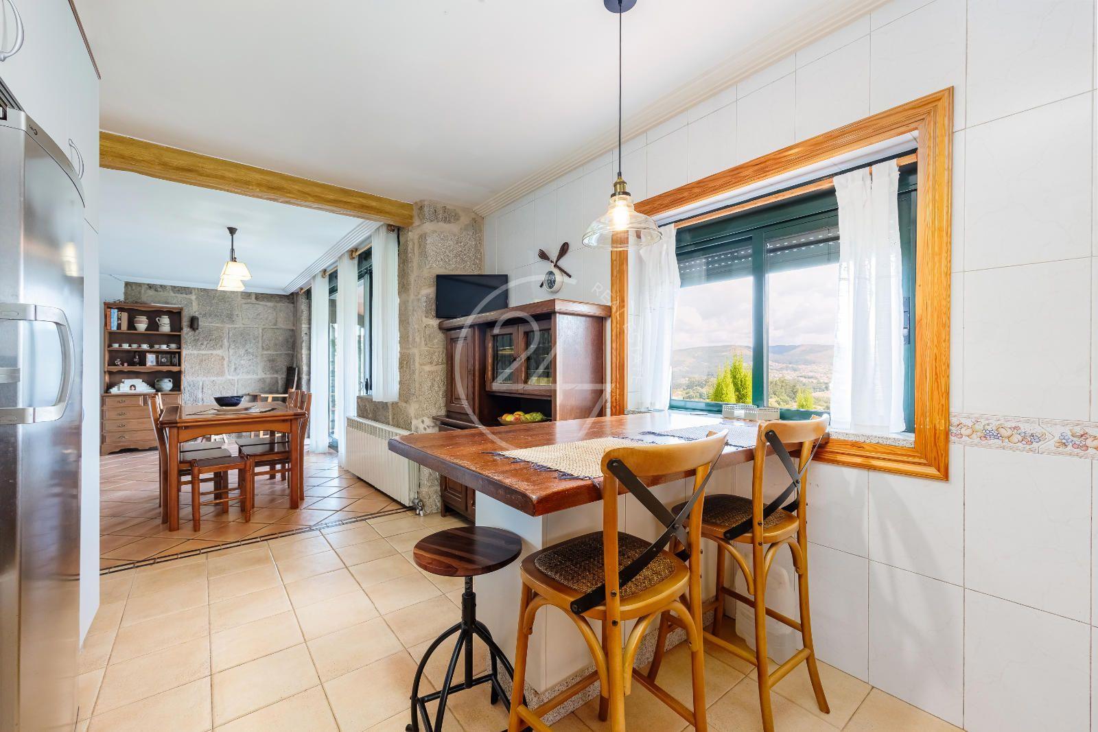 Chalet for Sale in Redondela