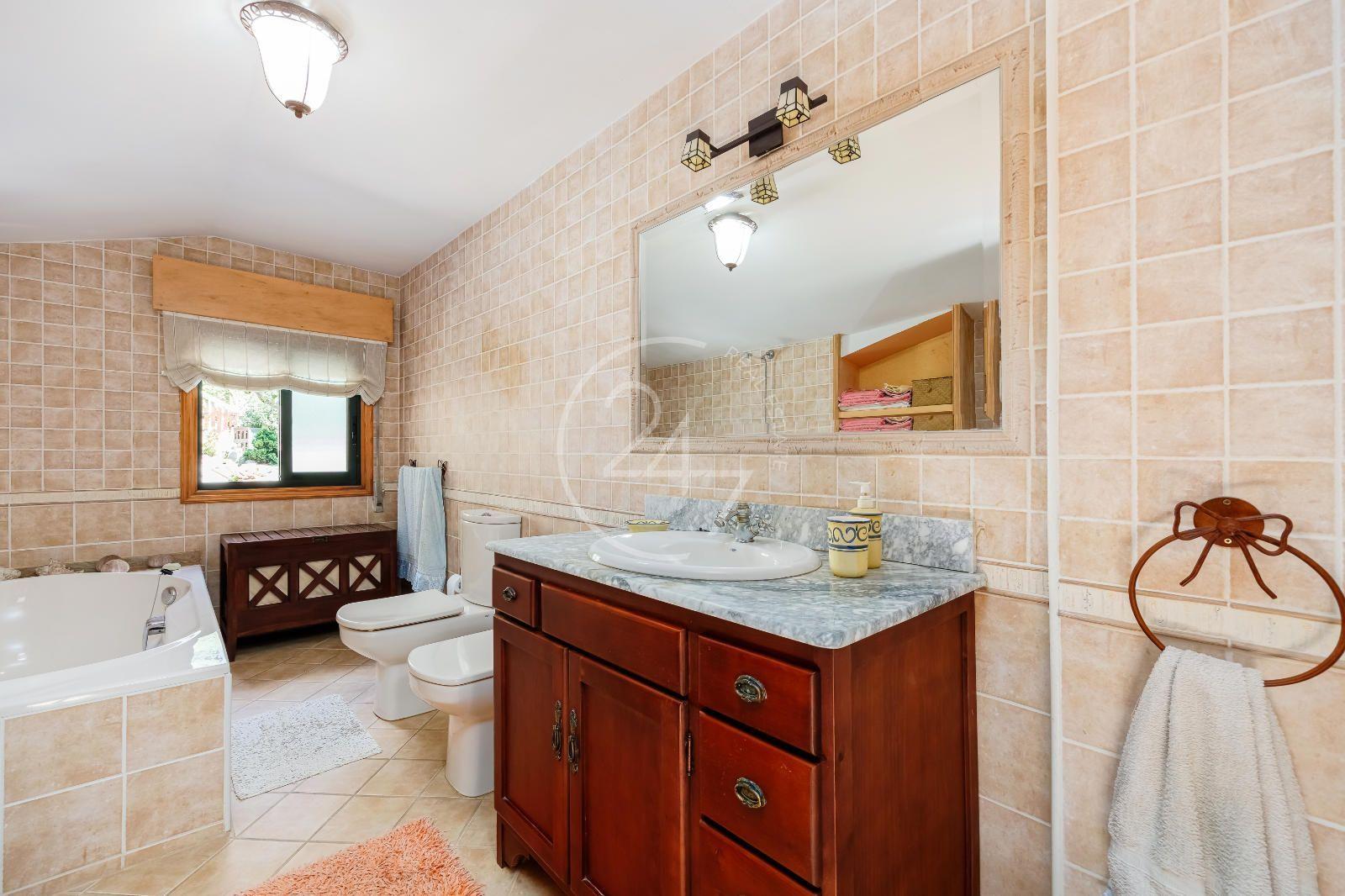 Chalet for Sale in Redondela