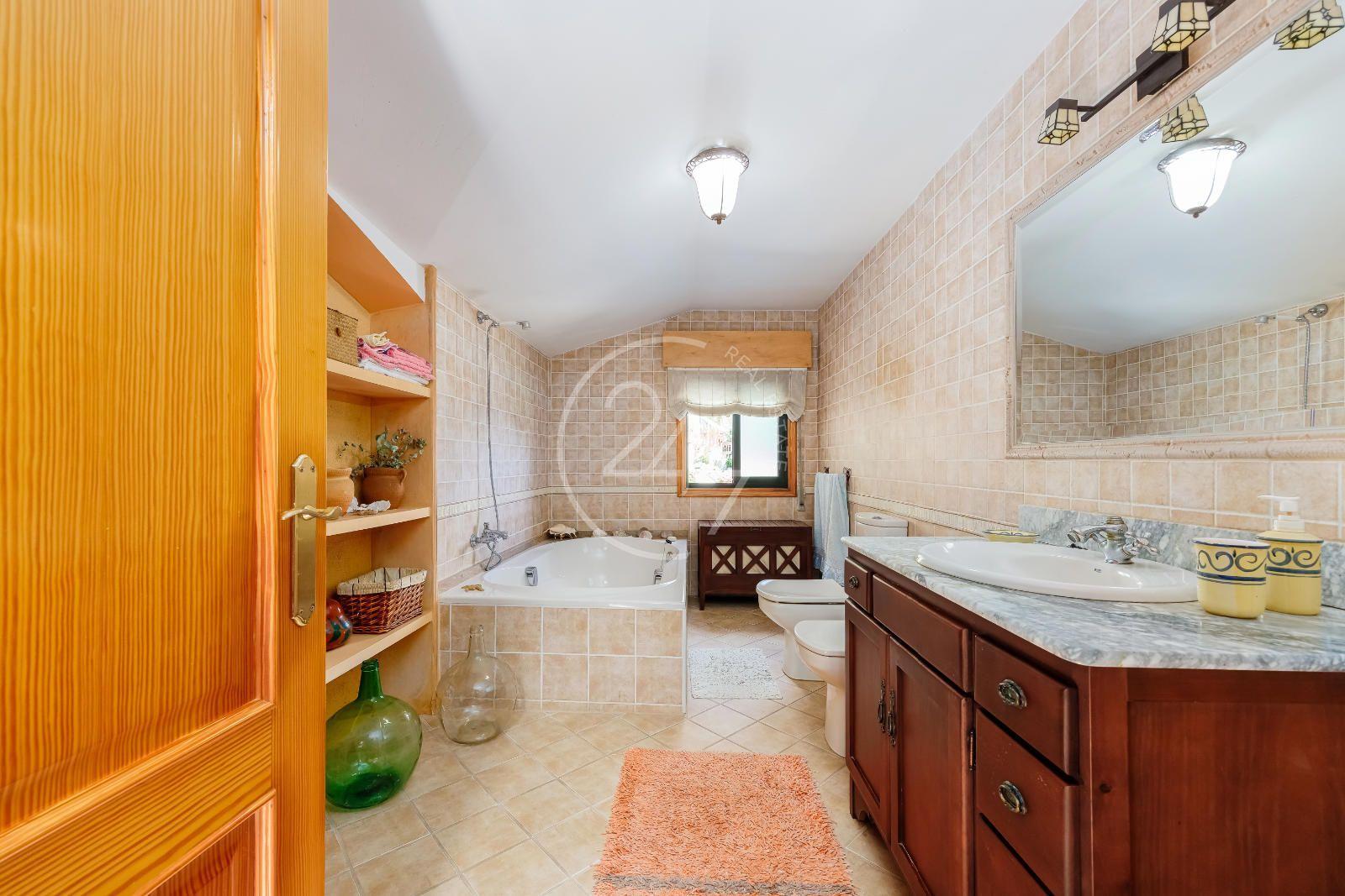 Chalet for Sale in Redondela