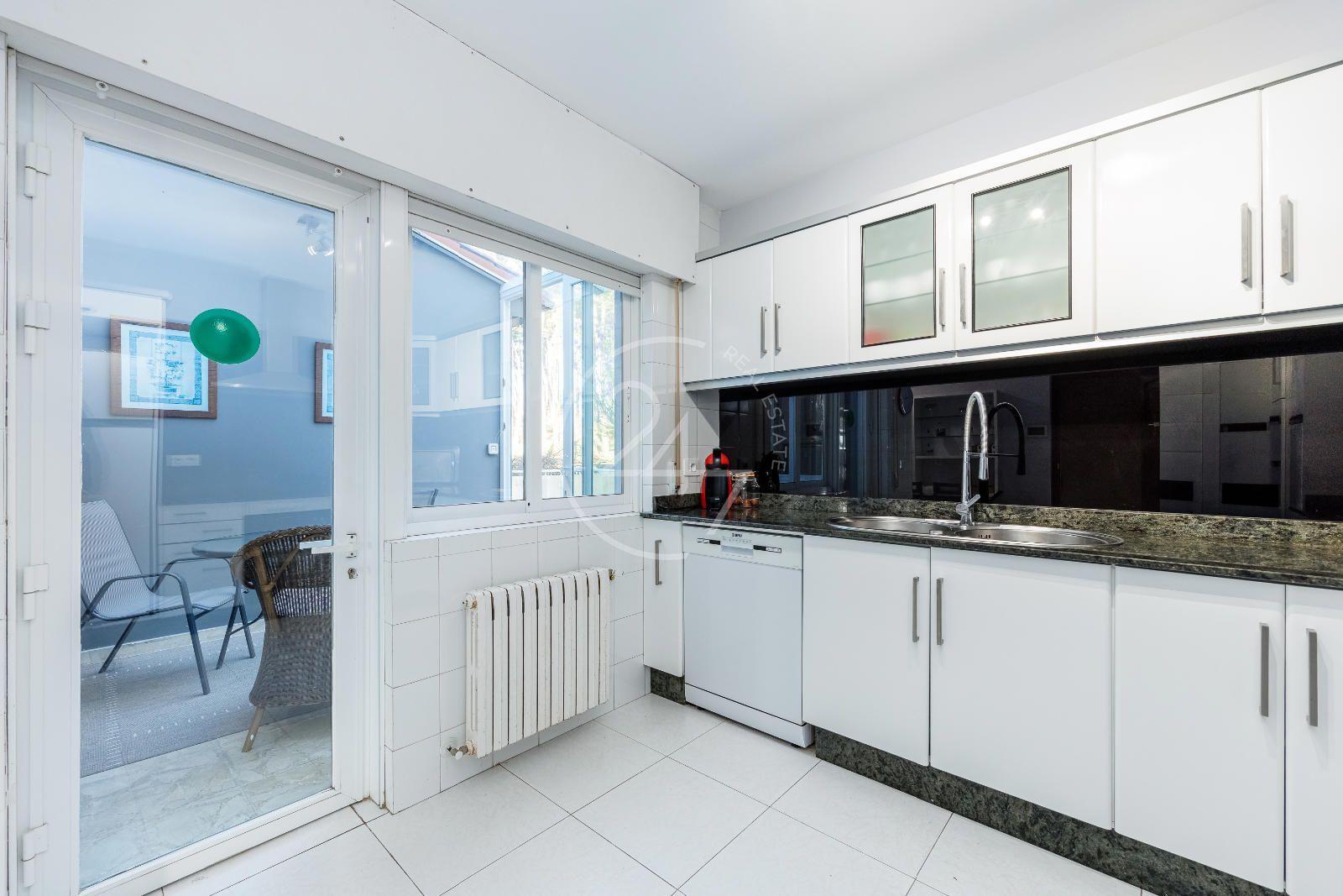 Chalet en Venta en Grove, O