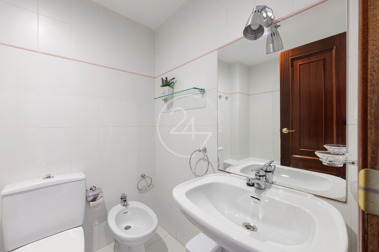 Chalet en Venta en Grove, O
