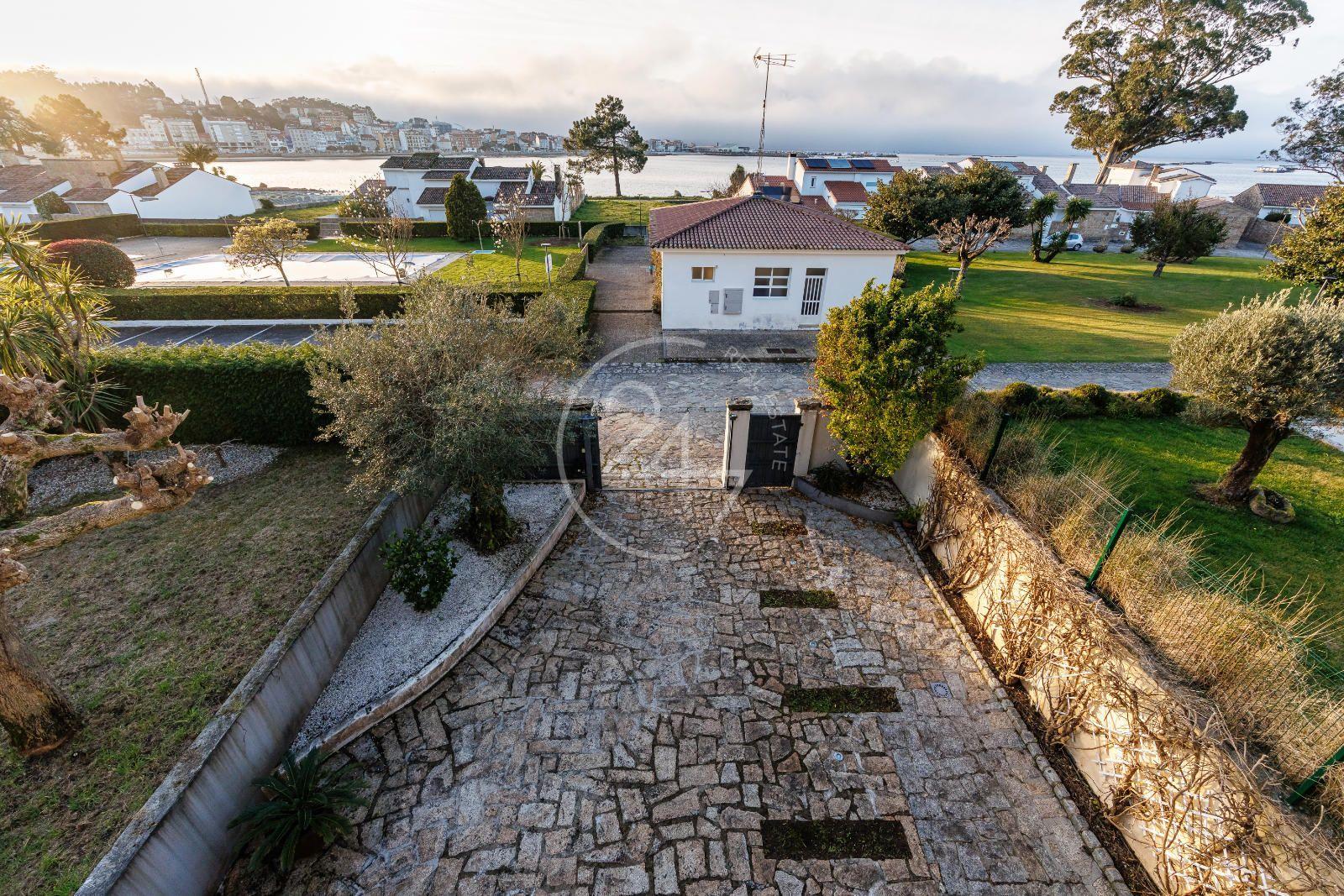 Chalet en Venta en Grove, O