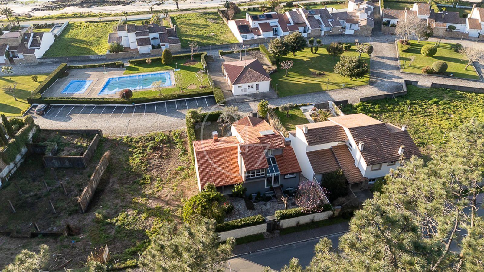 Chalet en Venta en Grove, O