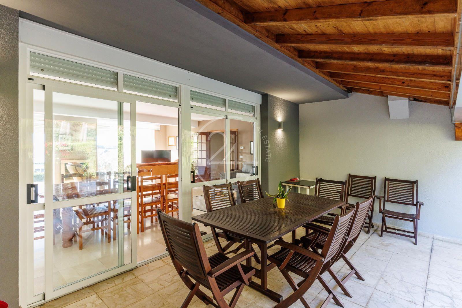 Chalet en Venta en Grove, O