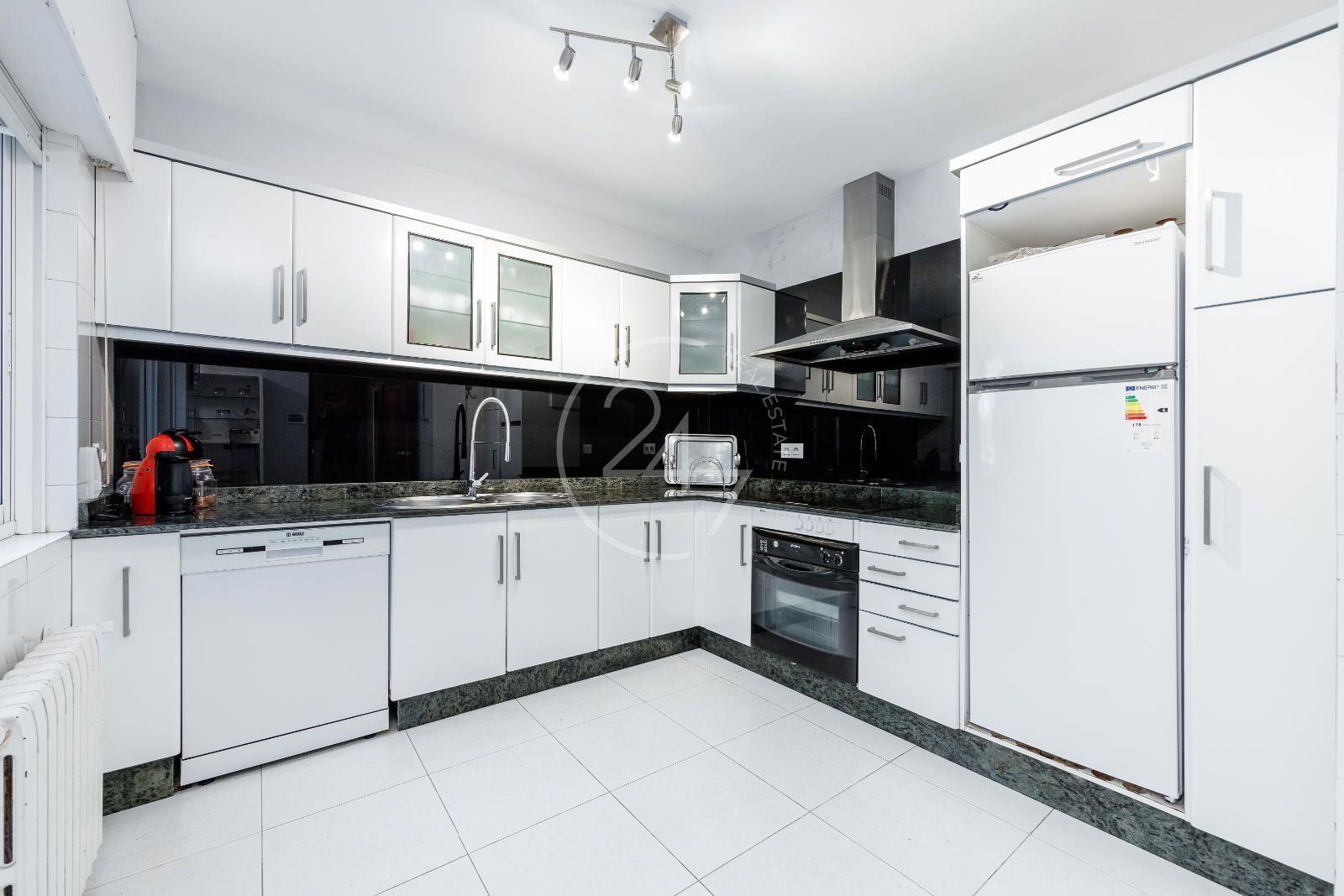 Chalet en Venta en Grove, O
