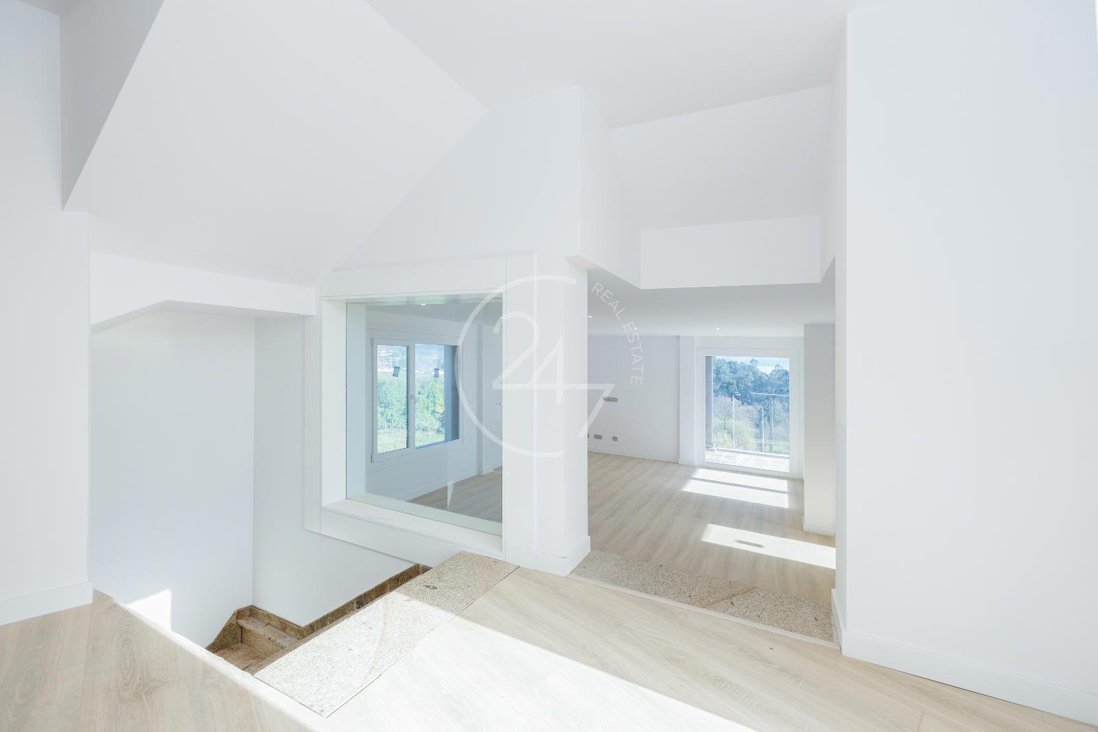 Chalet for Sale in Sanxenxo