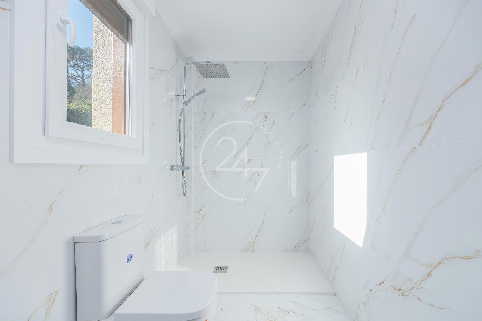 Chalet for Sale in Sanxenxo