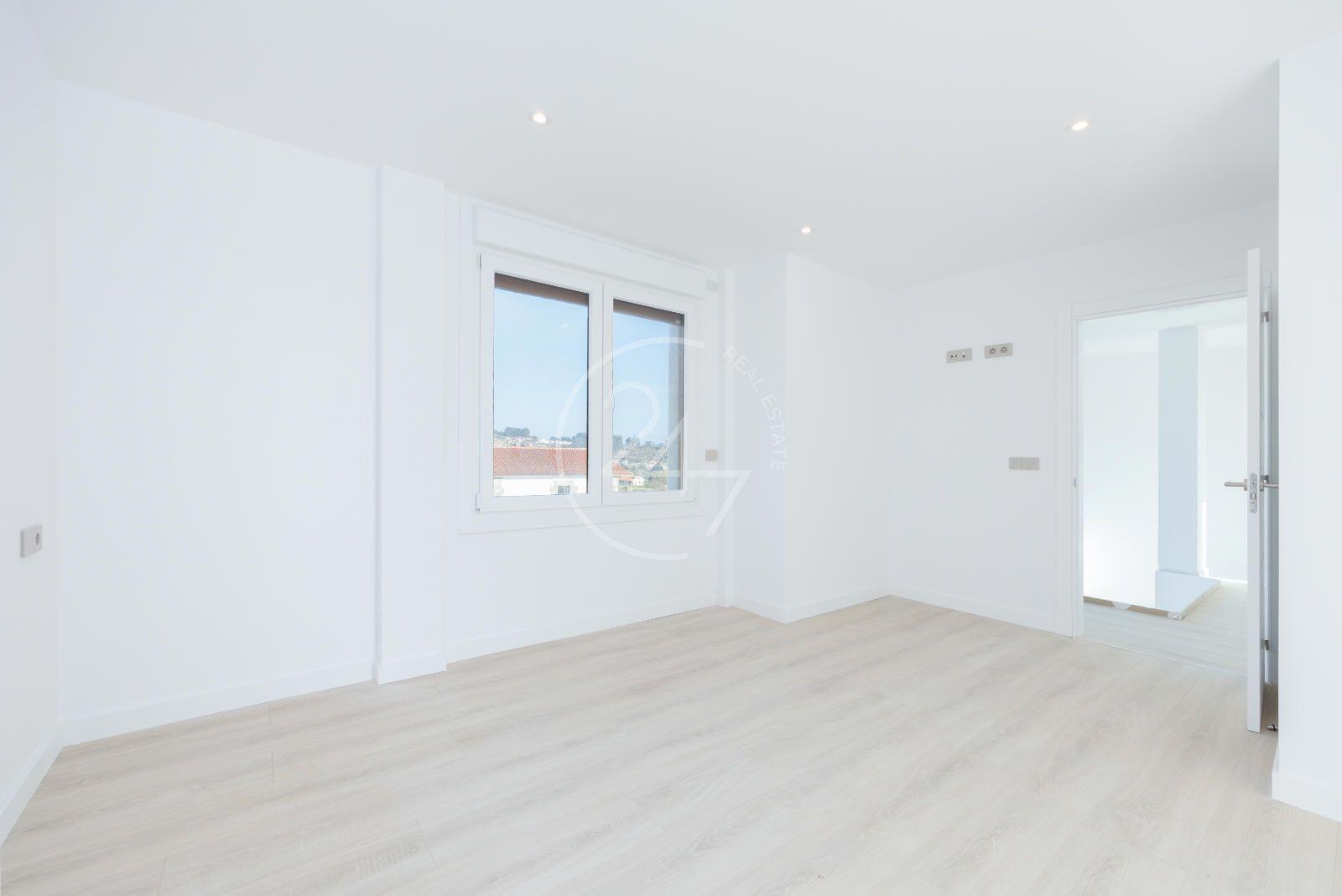 Chalet for Sale in Sanxenxo
