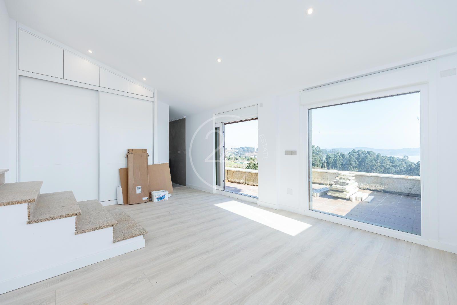 Chalet for Sale in Sanxenxo