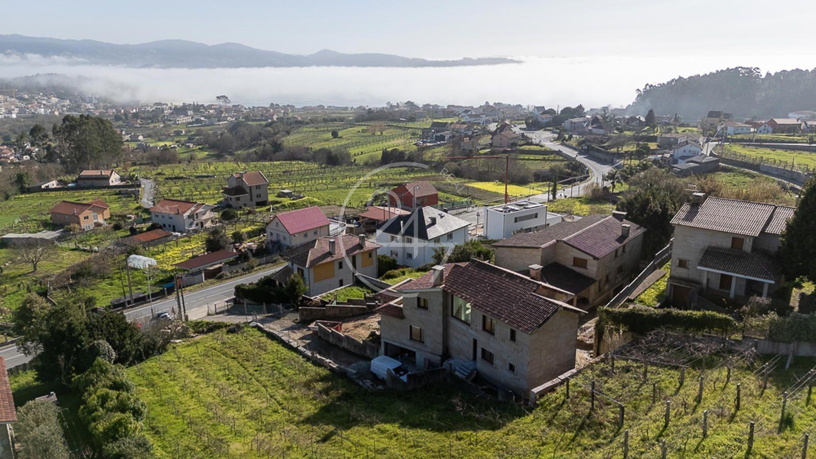 Chalet for Sale in Sanxenxo