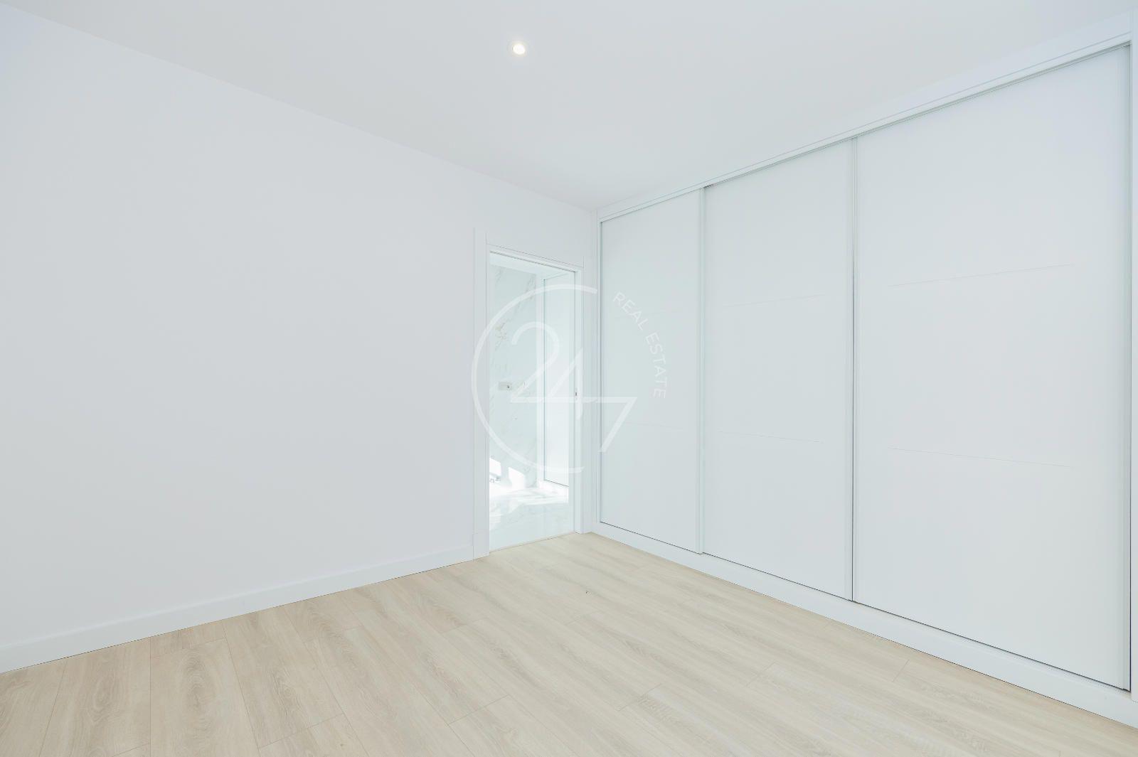 Chalet for Sale in Sanxenxo