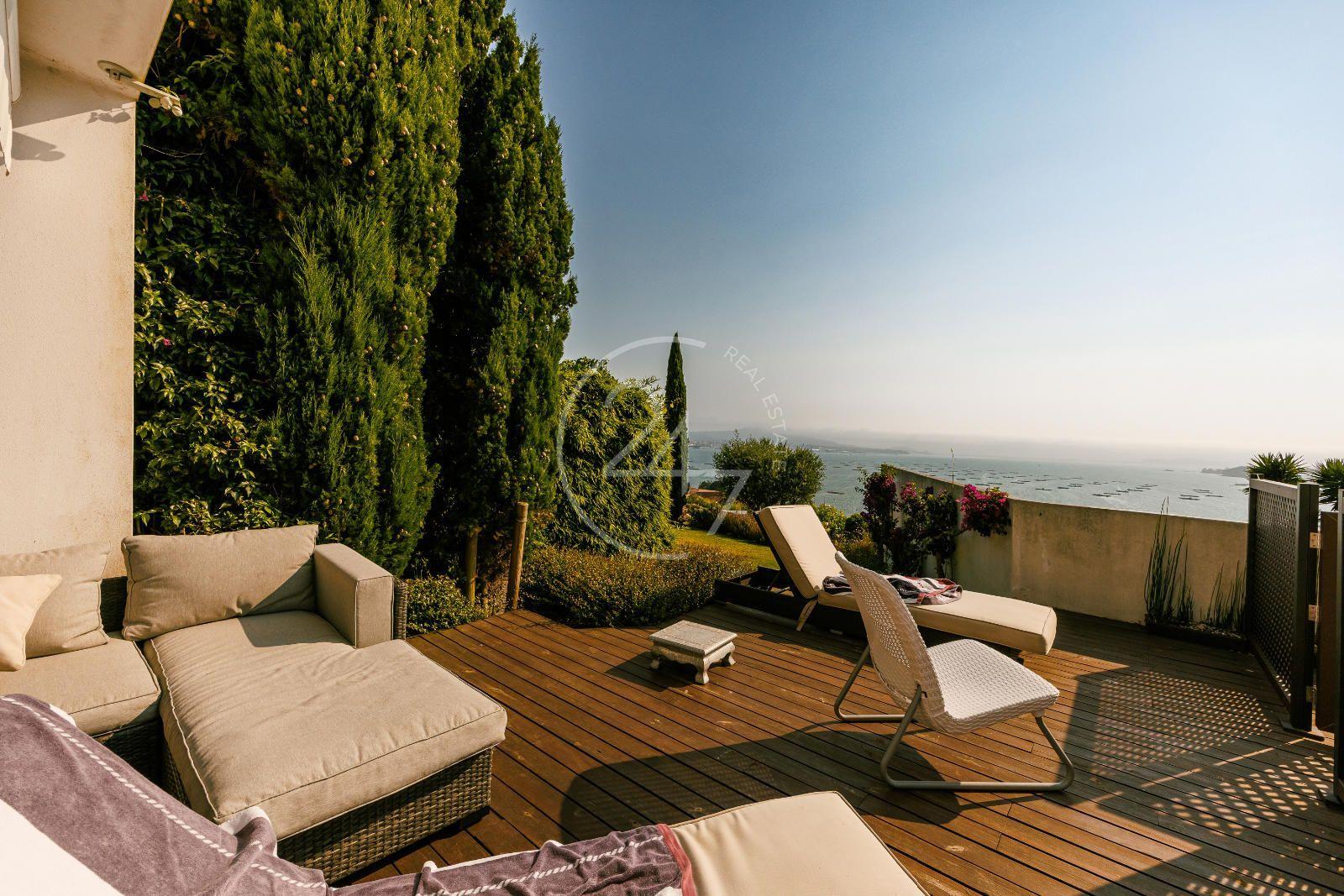 Chalet for Sale in Moaña