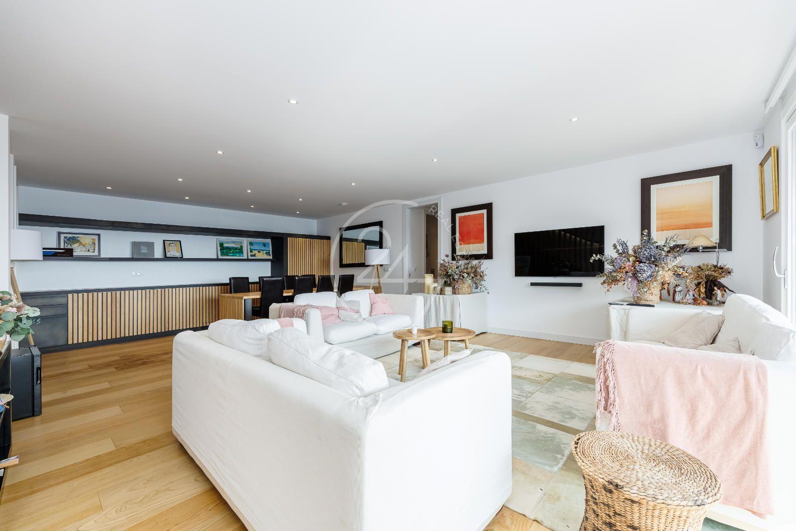 Chalet for Sale in Moaña