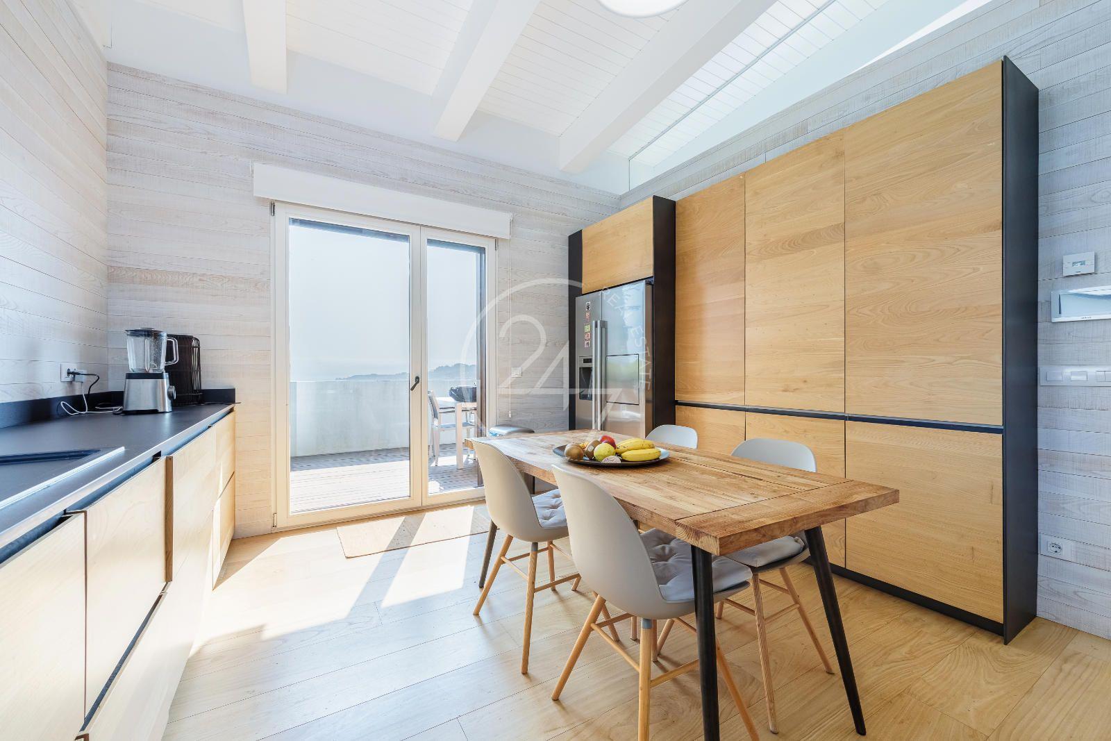 Chalet for Sale in Moaña