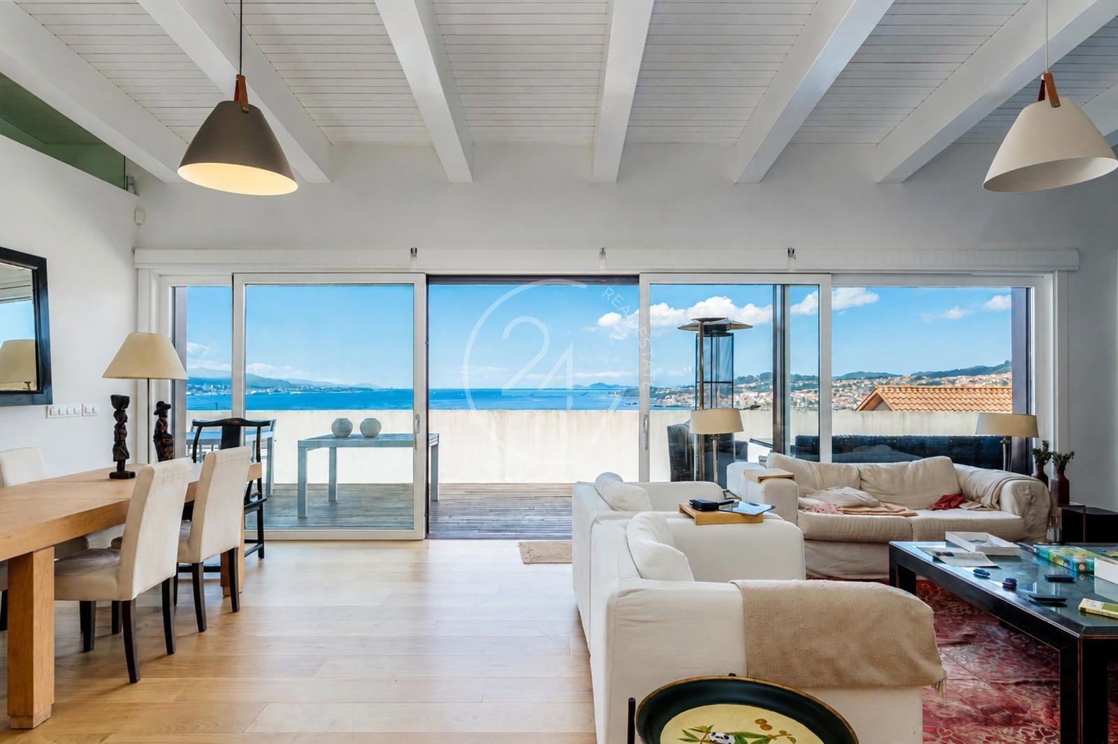 Chalet for Sale in Moaña