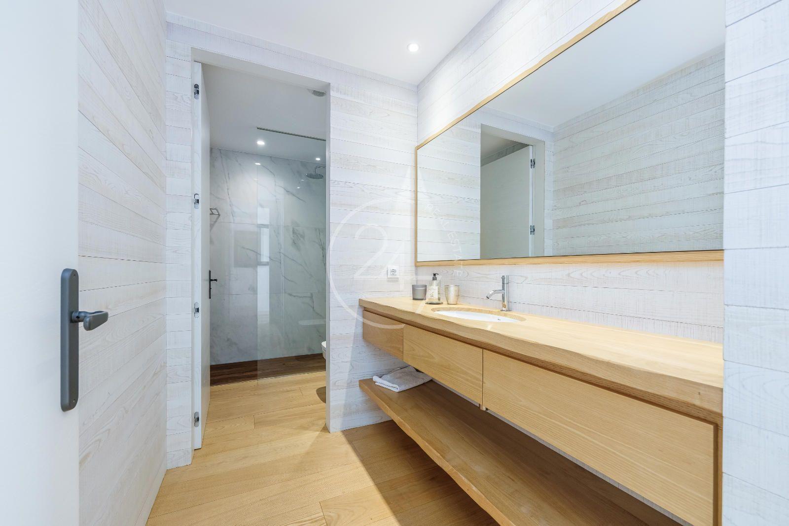 Chalet for Sale in Moaña