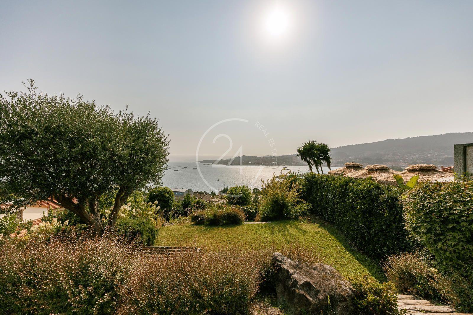 Chalet for Sale in Moaña