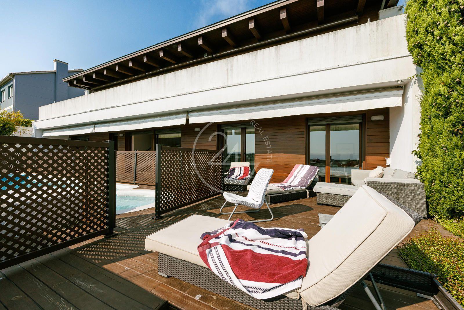 Chalet for Sale in Moaña