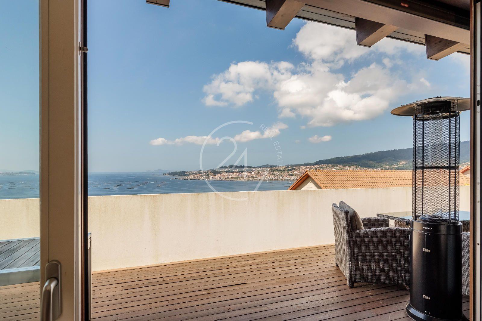 Chalet for Sale in Moaña